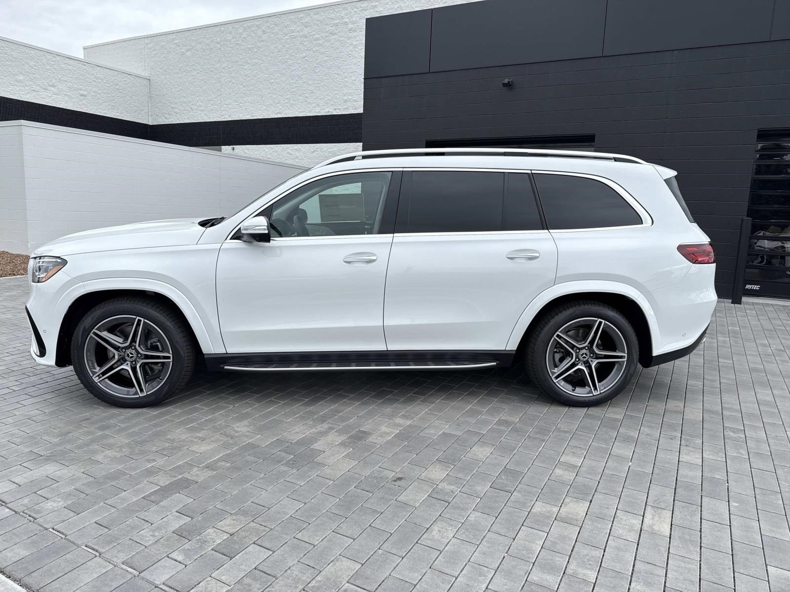 2026 MERCEDES-BENZ GLS-CLASS - Image 9