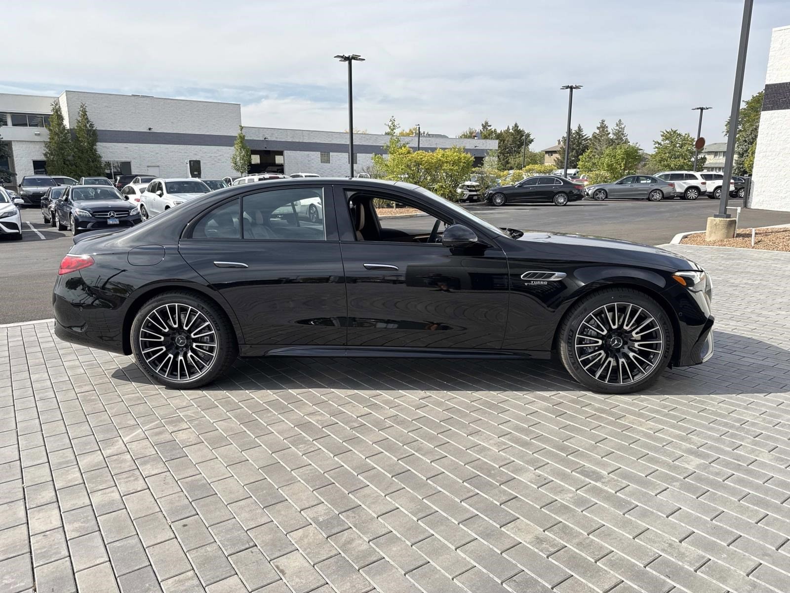 2026 MERCEDES-BENZ E-CLASS - Image 6