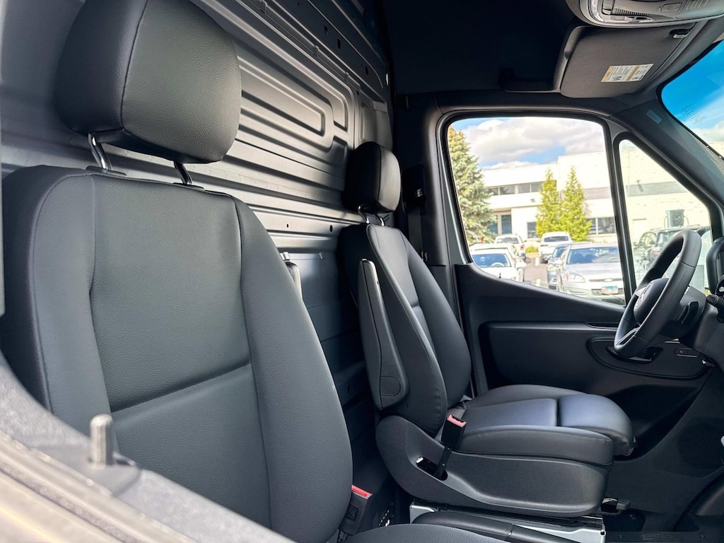 New 2025 Mercedes-Benz Sprinter 2500 Standard Roof 4-Cyl Diesel Van Cargo Van