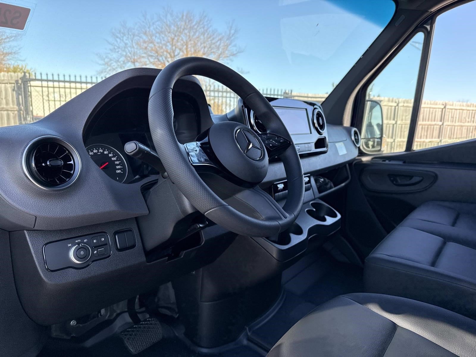 2025 MERCEDES-BENZ SPRINTER - Image 23