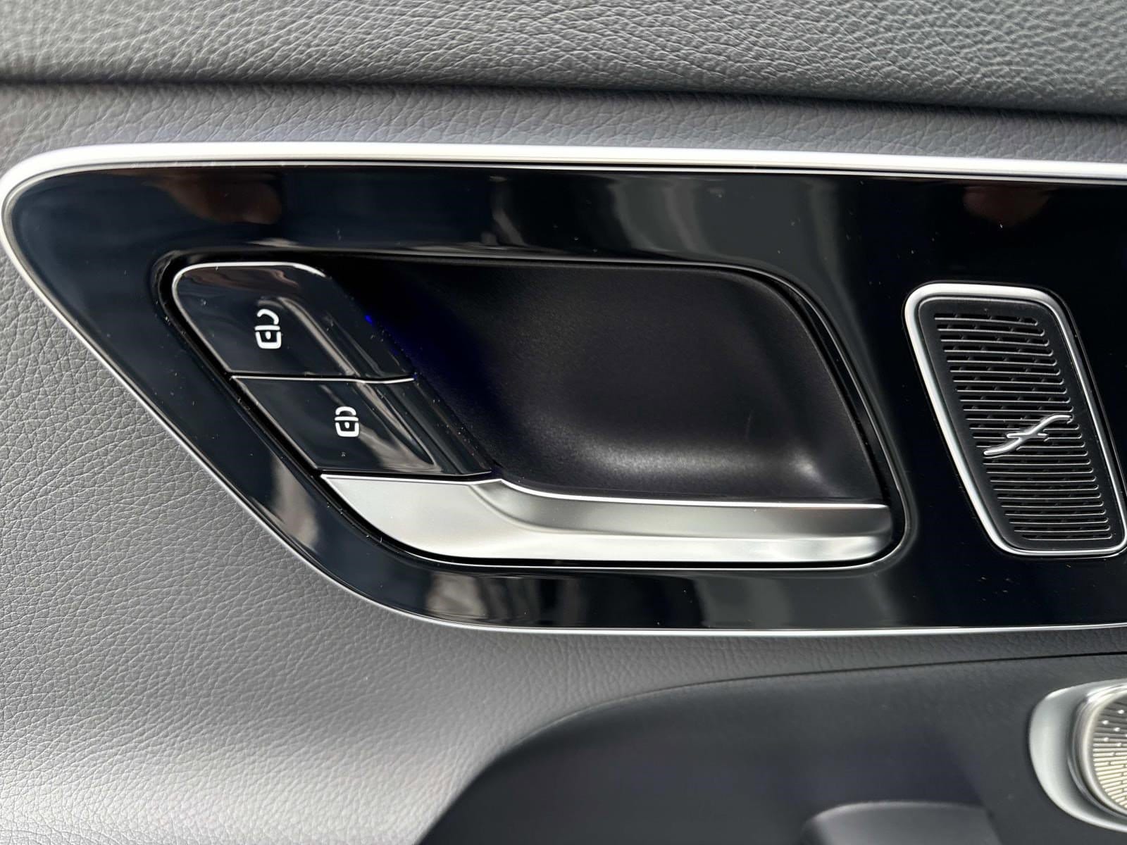 2026 MERCEDES-BENZ GLC-CLASS - Image 17