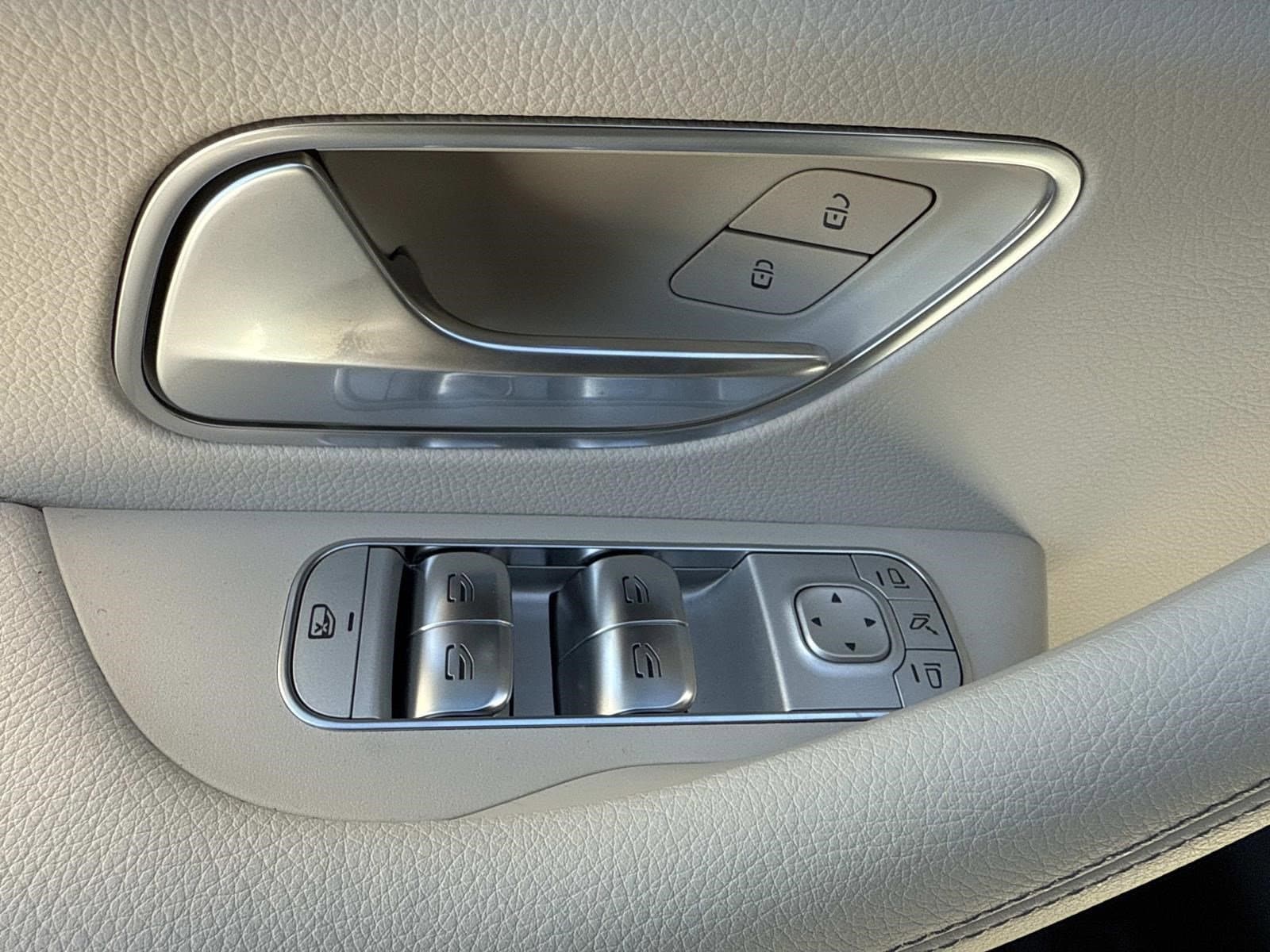 2026 MERCEDES-BENZ GLE-CLASS - Image 25