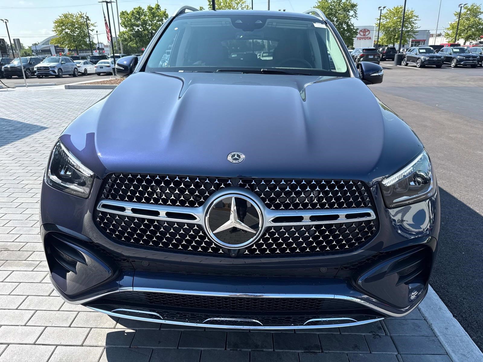 2025 Mercedes Benz GLE 350 4MATIC photo 2