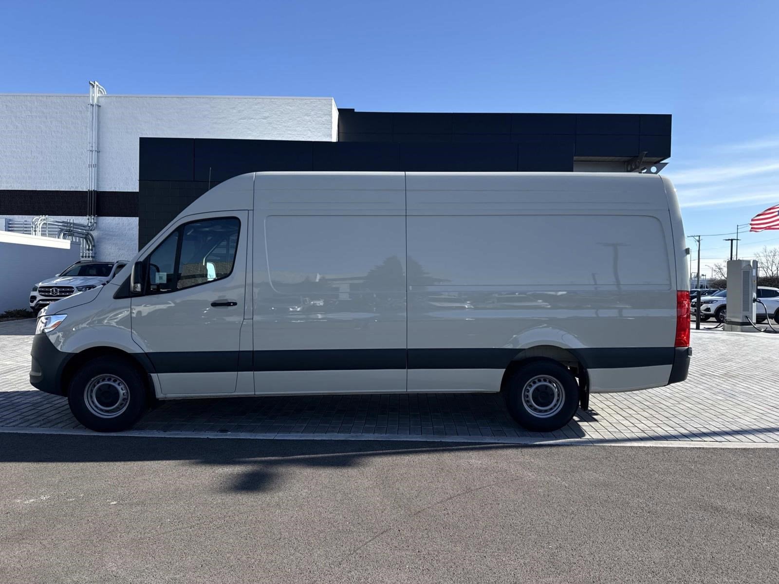 2025 MERCEDES-BENZ SPRINTER - Image 2