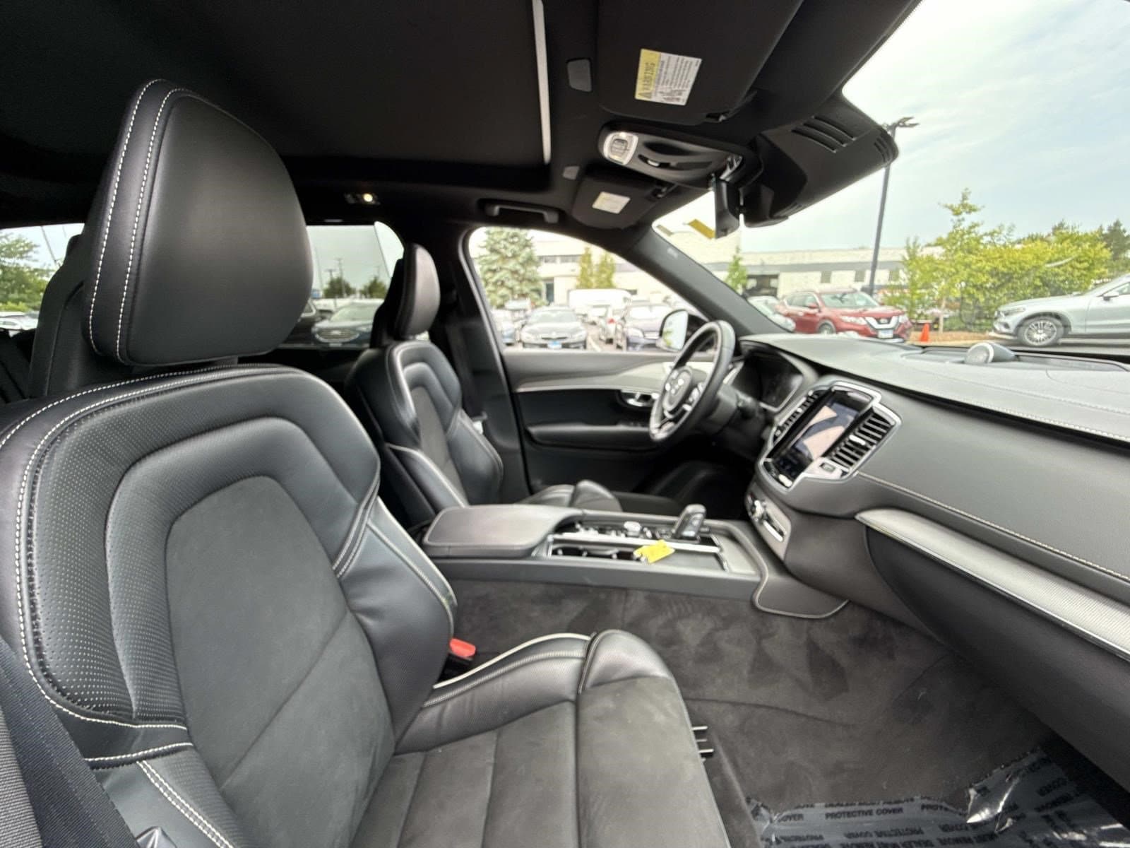 2021 Volvo XC90 R-Design - Photo 7