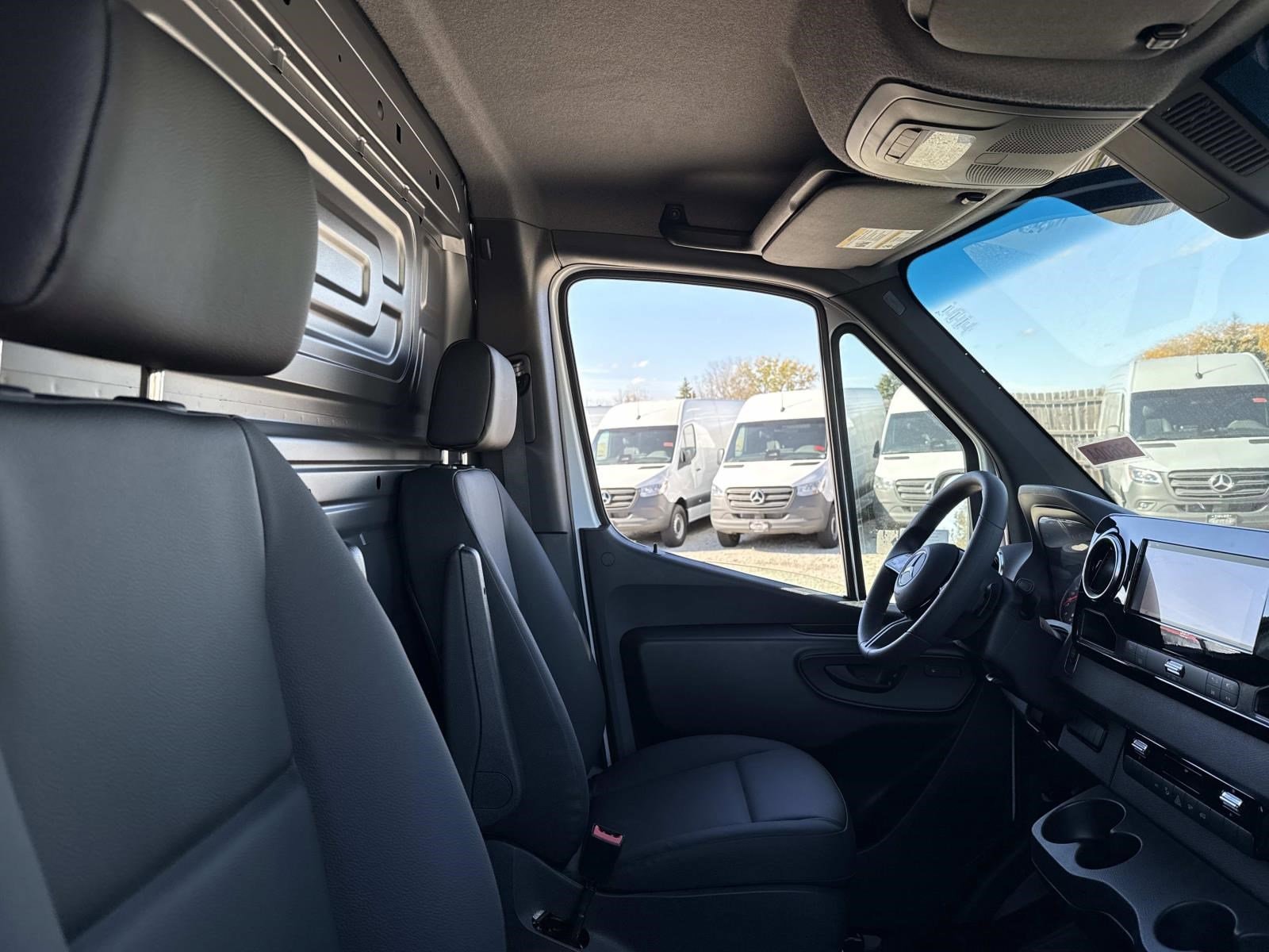 2026 MERCEDES-BENZ SPRINTER - Image 4