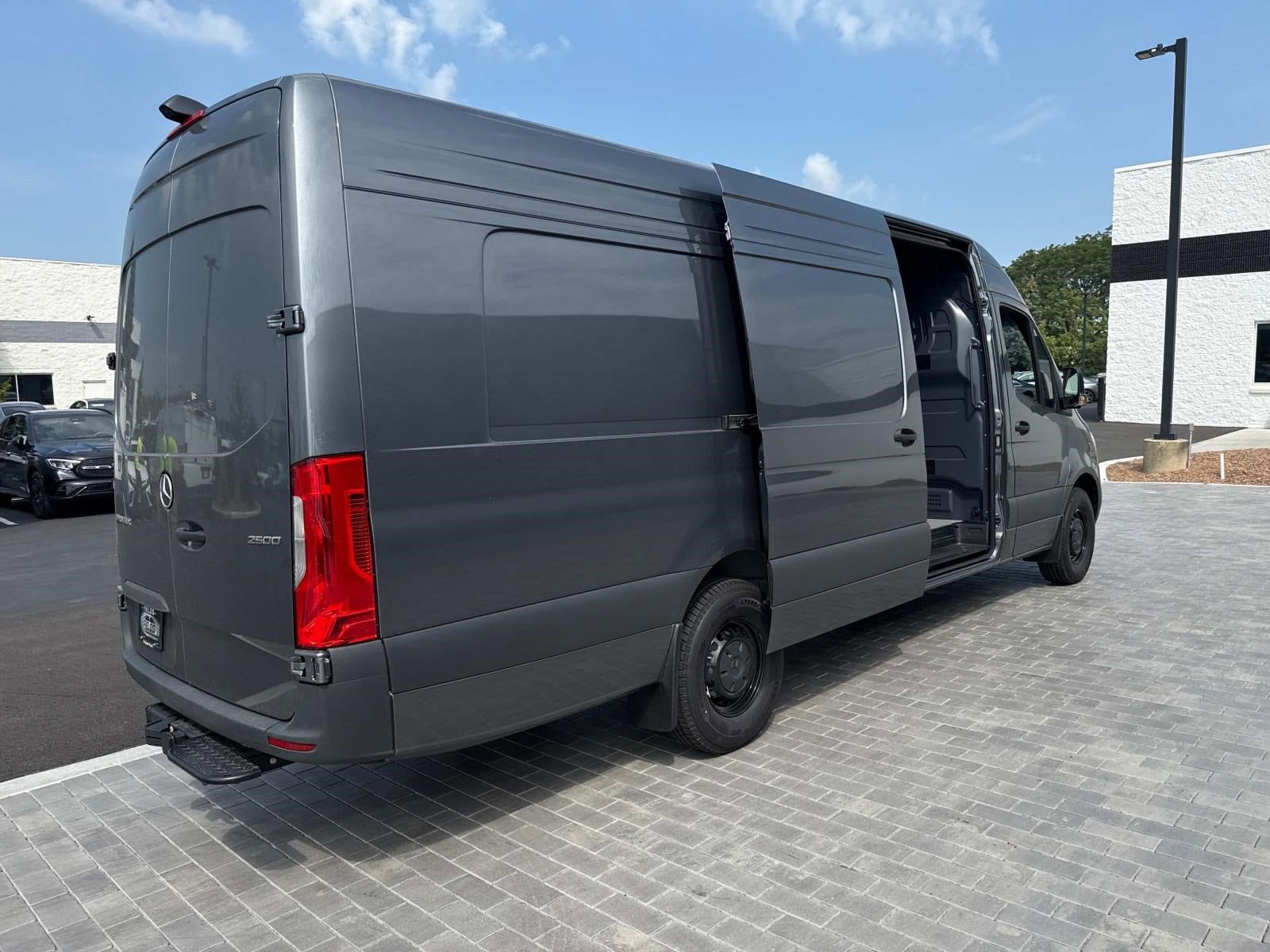 2025 MERCEDES-BENZ SPRINTER - Image 9