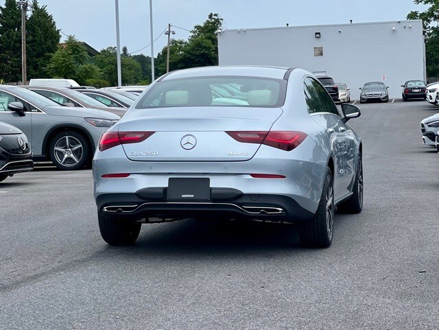 2025 Mercedes Benz CLA 250 4MATIC photo 2