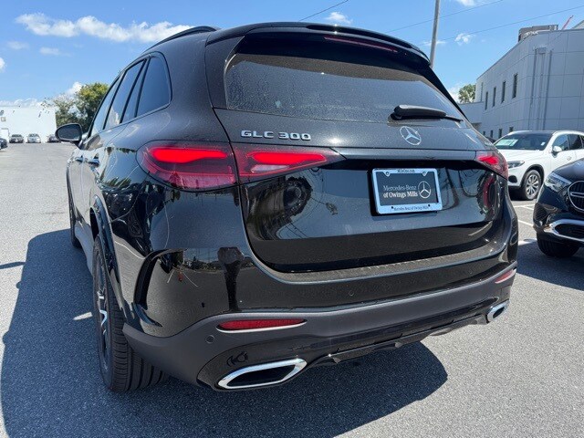 2026 Mercedes Benz GLC 300 4MATIC photo 3