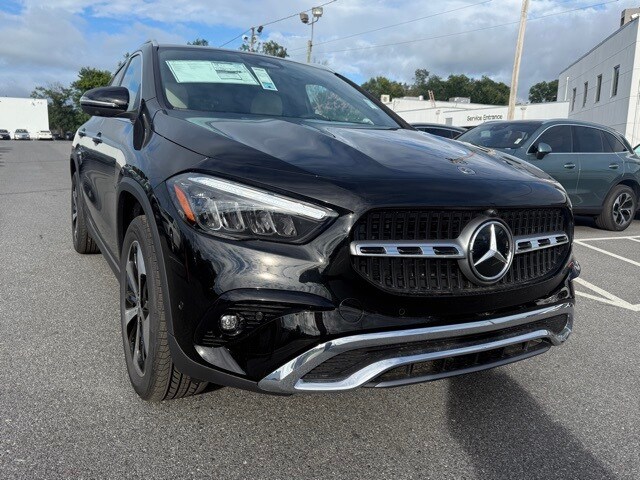 2026 Mercedes Benz GLA 250 4MATIC photo 2