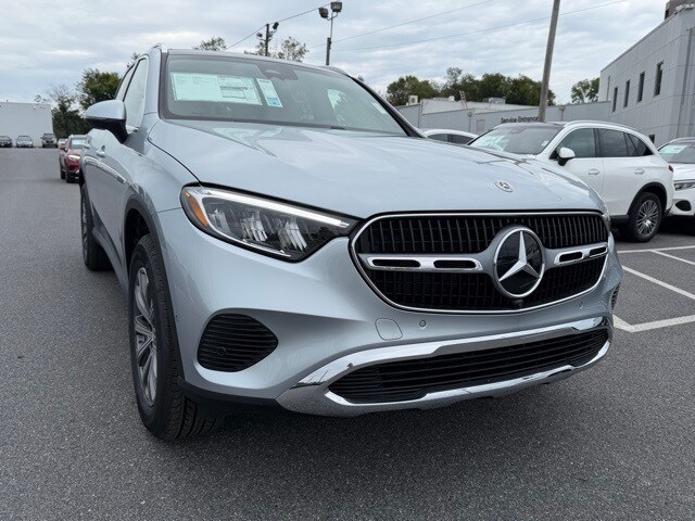 2026 Mercedes Benz GLC 300 4MATIC photo 2