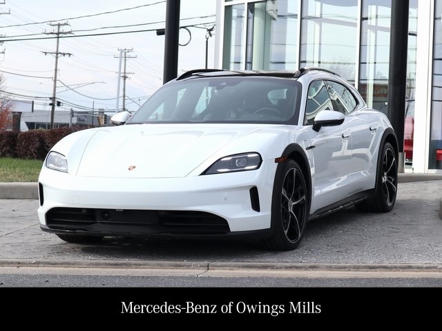 2025 Porsche Taycan Base's photo