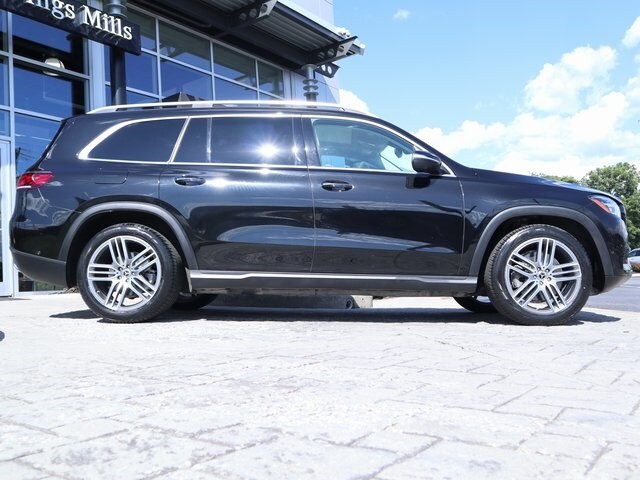 2022 Mercedes Benz GLS 450 4MATIC photo 3