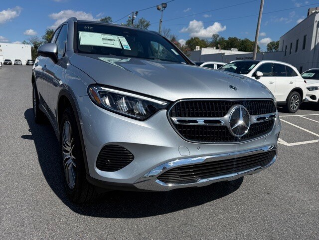 2026 Mercedes Benz GLC 300 4MATIC photo 2