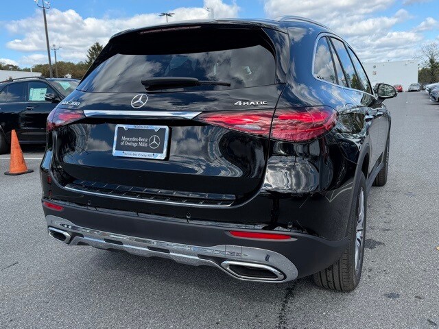2026 Mercedes Benz GLC 300 4MATIC photo 3