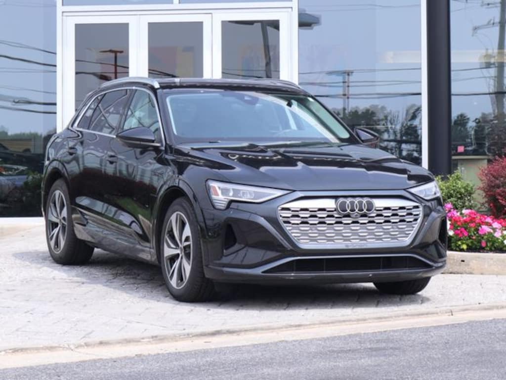 Used 2024 Audi Q8 e-tron Premium Plus quattro SUV