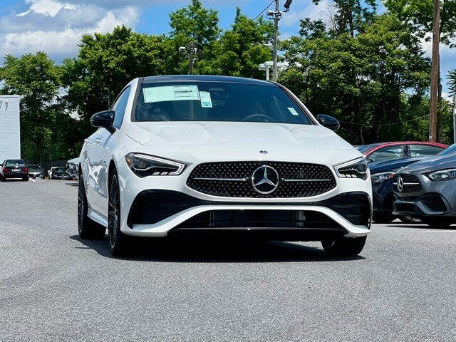 2025 Mercedes Benz CLA 250 4MATIC photo 2