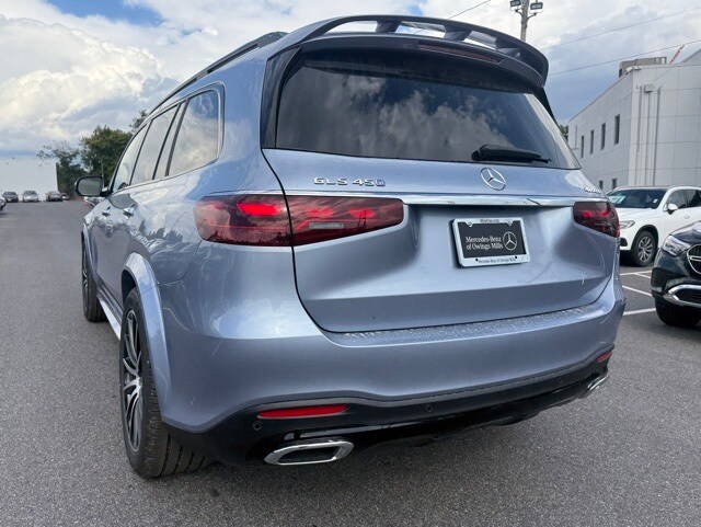 2026 Mercedes Benz GLS 450 4MATIC photo 3