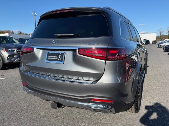 2026 Mercedes Benz GLS 450 4MATIC photo 3