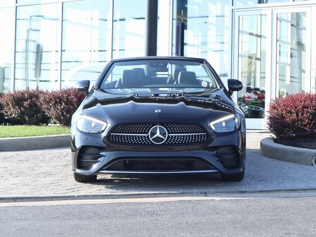 2022 Mercedes Benz E 450 photo 2