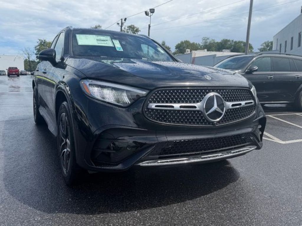 New 2027 Mercedes-Benz GLC 4MATIC SUV
