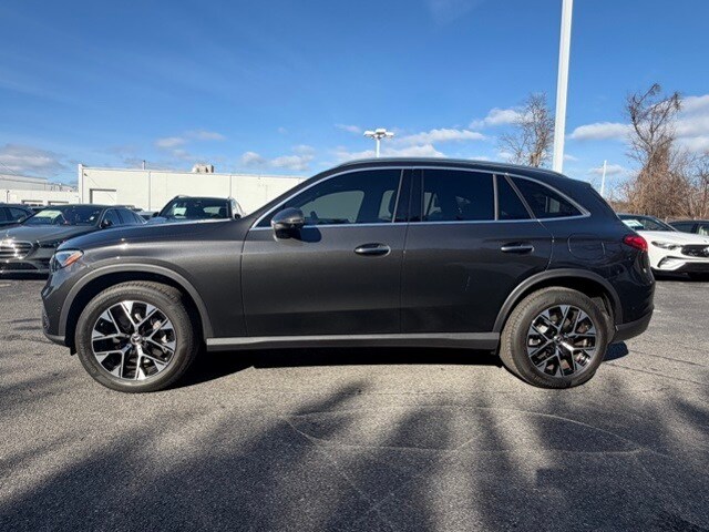 2025 Mercedes Benz GLC 350e 4MATIC photo 3