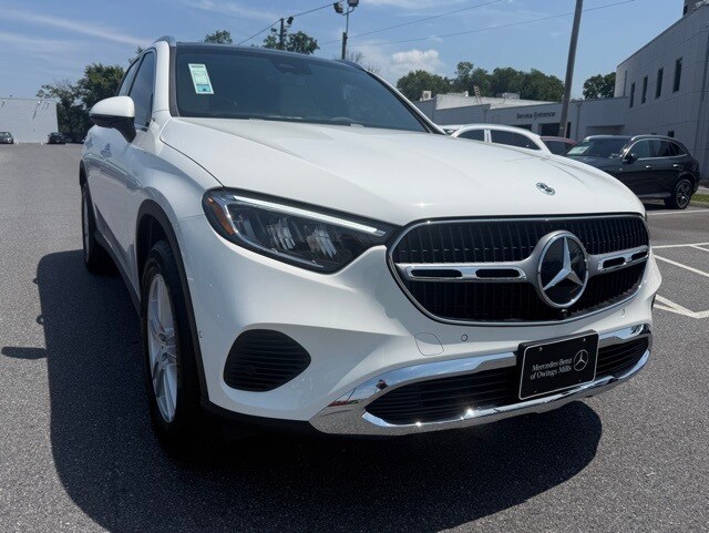 2025 Mercedes Benz GLC 300 4MATIC photo 2