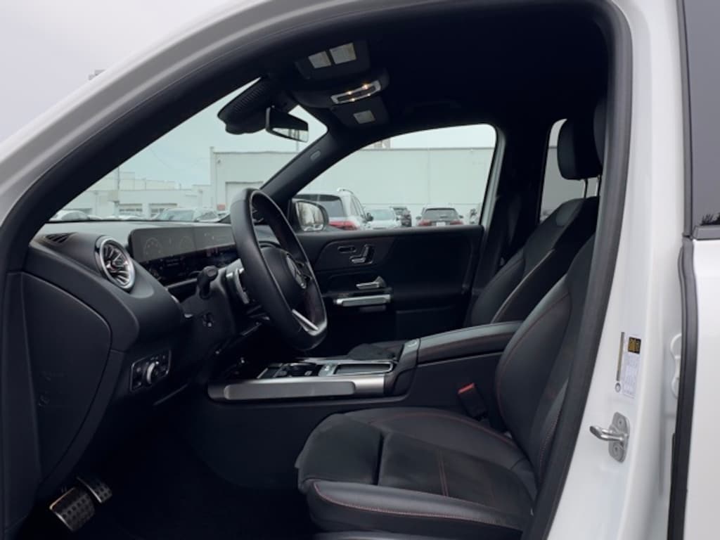 Used 2025 Mercedes-Benz GLB 250 4MATIC SUV