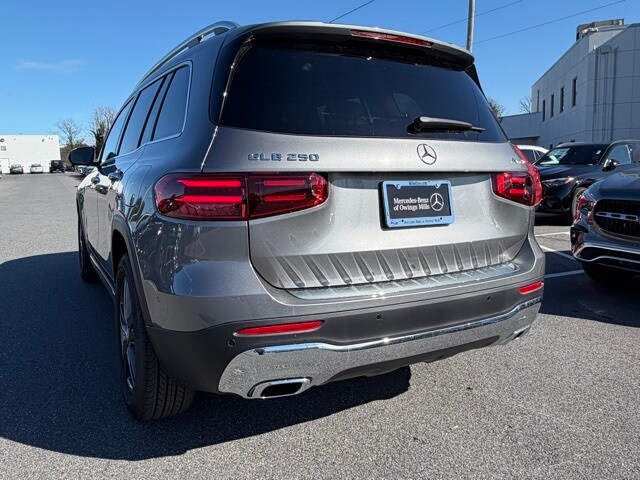 2026 Mercedes Benz GLB 250 4MATIC photo 4