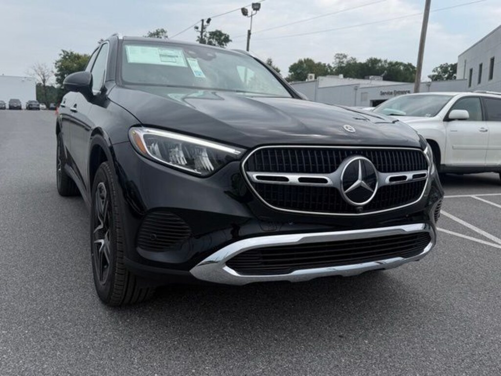 New 2027 Mercedes-Benz GLC300 4matic Truck
