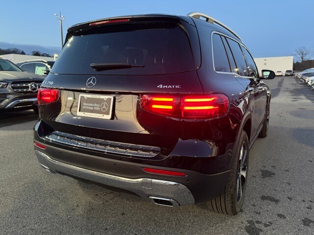 2026 Mercedes Benz GLB 250 4MATIC photo 2