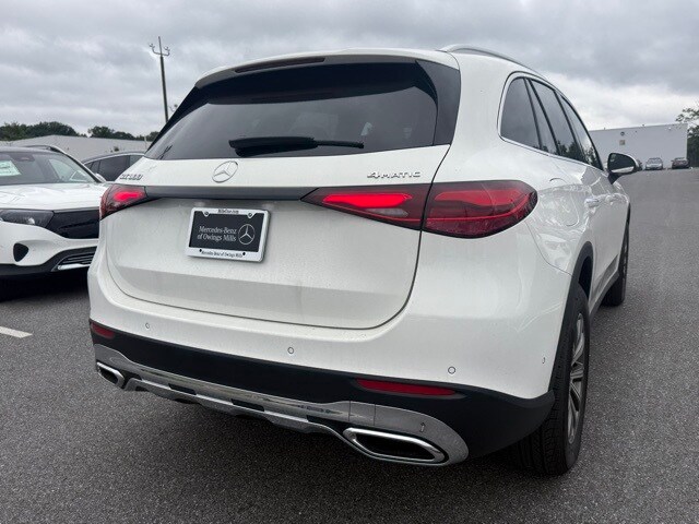 2025 Mercedes Benz GLC 300 4MATIC photo 2