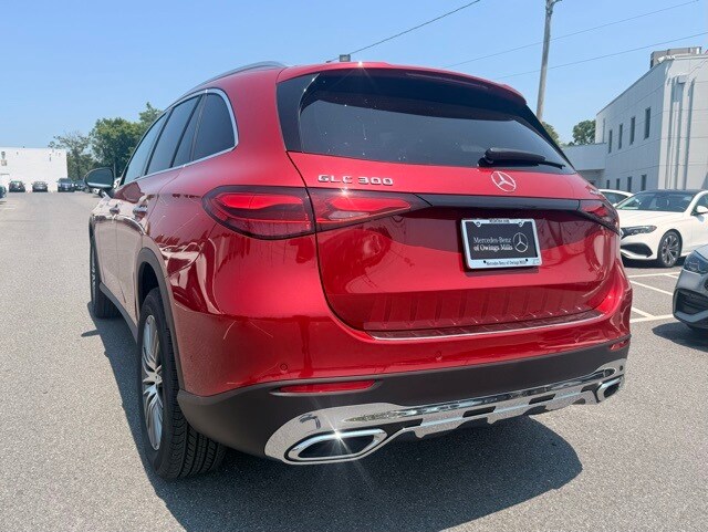 2025 Mercedes Benz GLC 300 4MATIC photo 4
