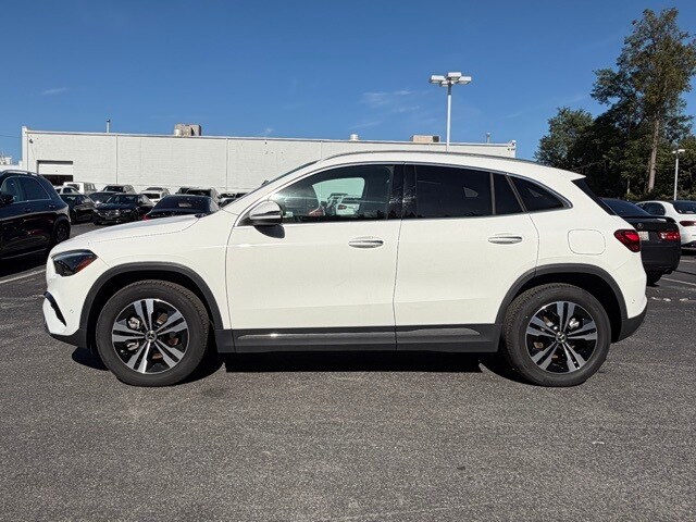 2025 Mercedes Benz GLA 250 4MATIC photo 3