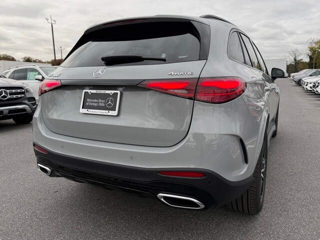 2026 Mercedes Benz GLC 300 4MATIC photo 3