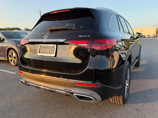 2026 Mercedes Benz GLC 300 4MATIC photo 3