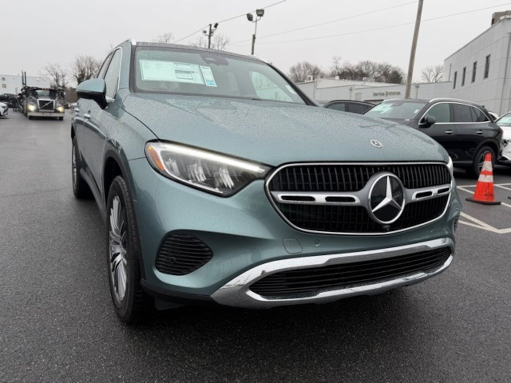 New 2026 Mercedes-Benz GLC 300 4MATIC SUV