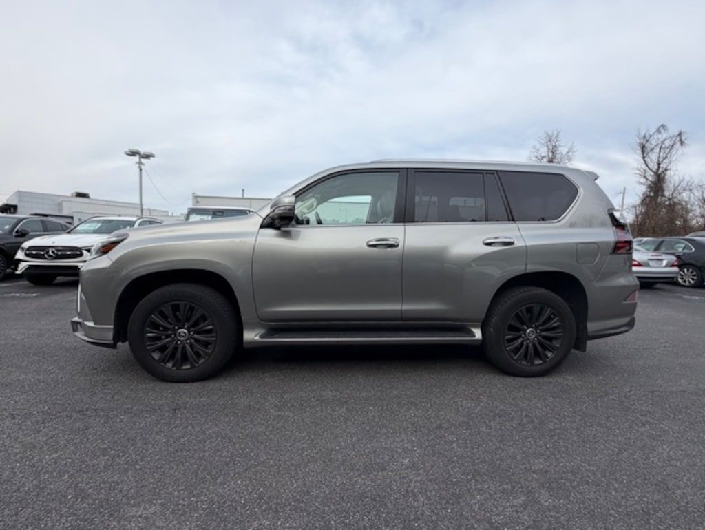 Used 2023 Lexus GX 460 Luxury 4WD SUV