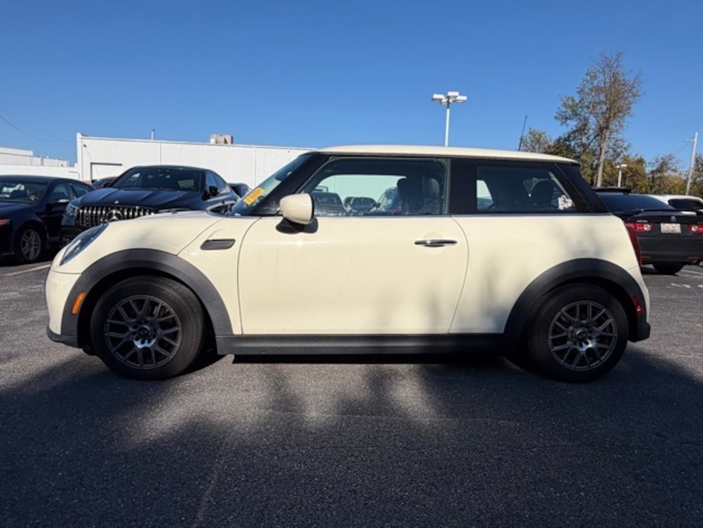 Used 2022 MINI Cooper Oxford Edition FWD Hatchback
