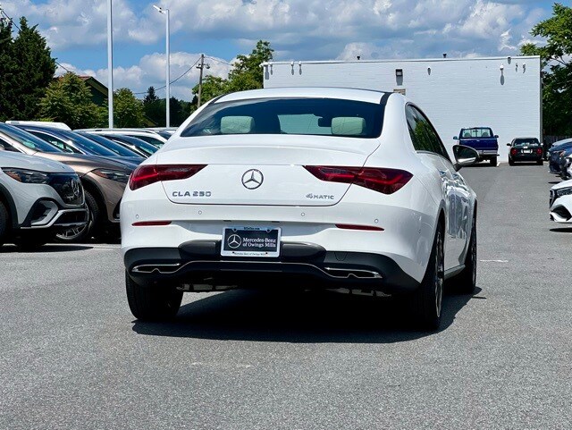 2025 Mercedes Benz CLA 250 4MATIC photo 2