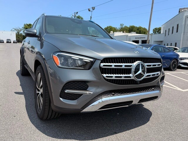 2025 Mercedes Benz GLE 450 4MATIC photo 2