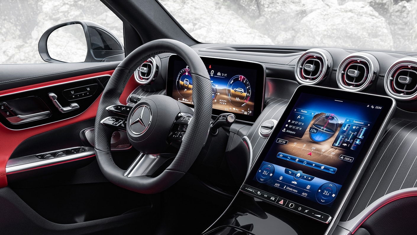 2023-GLC-SUV-FMG-015-DR.png