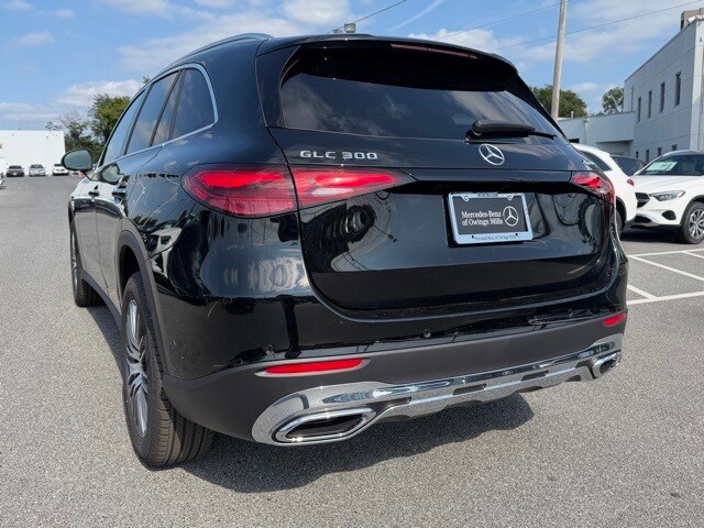 2026 Mercedes Benz GLC 300 4MATIC photo 3