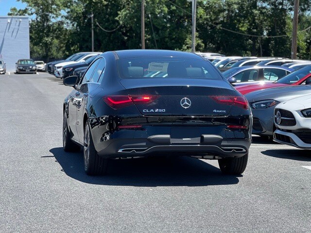2025 Mercedes Benz CLA 250 4MATIC photo 4