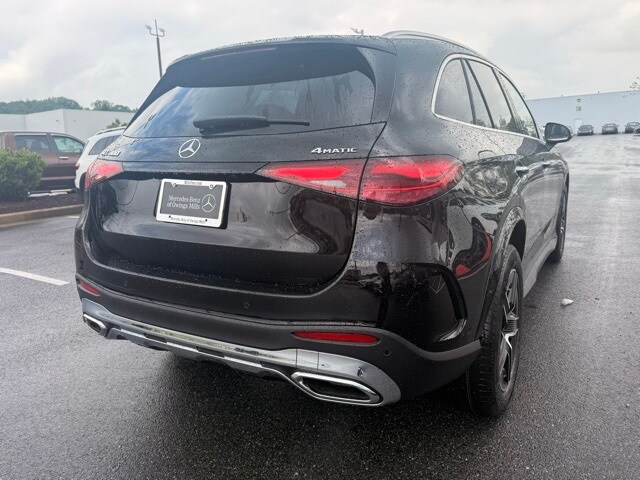 2025 Mercedes Benz GLC 300 4MATIC photo 3