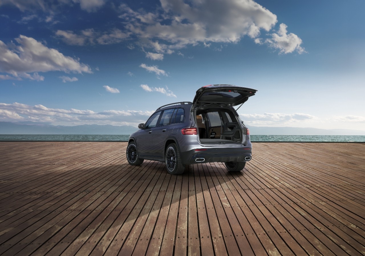 2025_Mercedes-Benz_GLB_SUV_2-1280x1280.jpeg