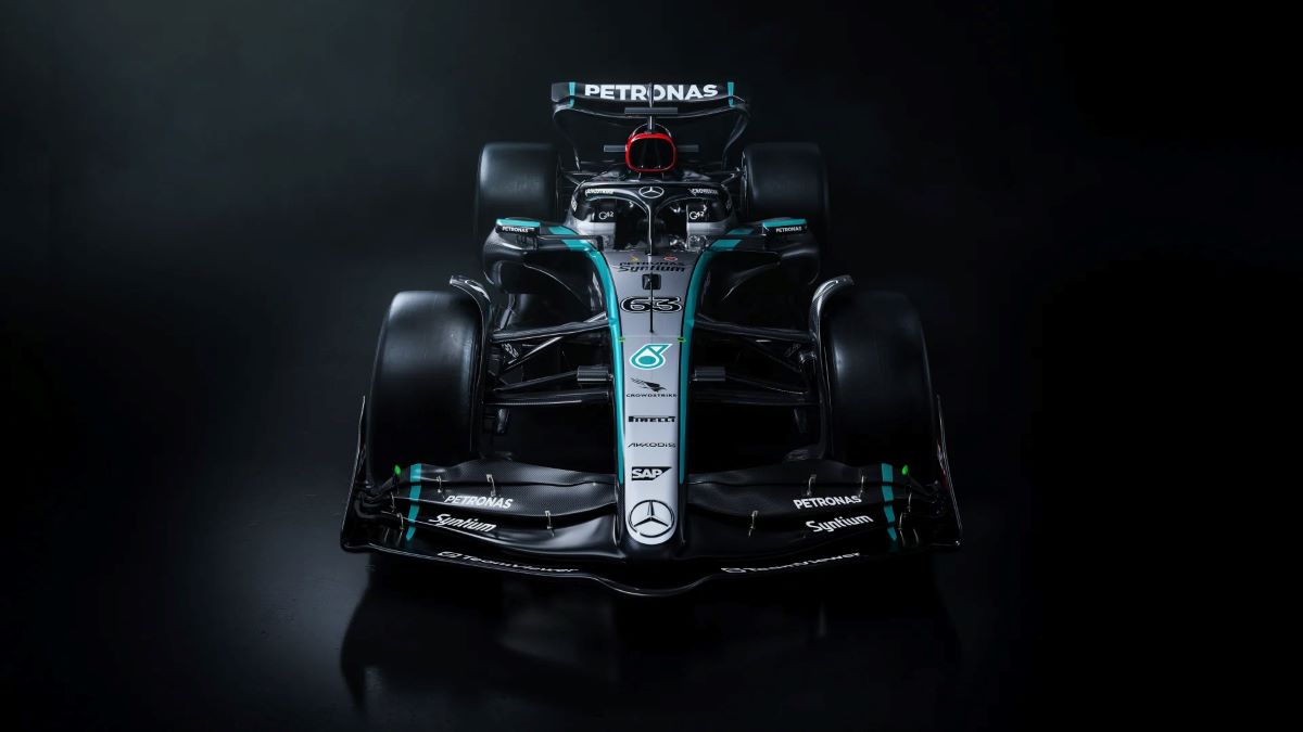 AMG%20Petronas%20F1%20Front.jpg