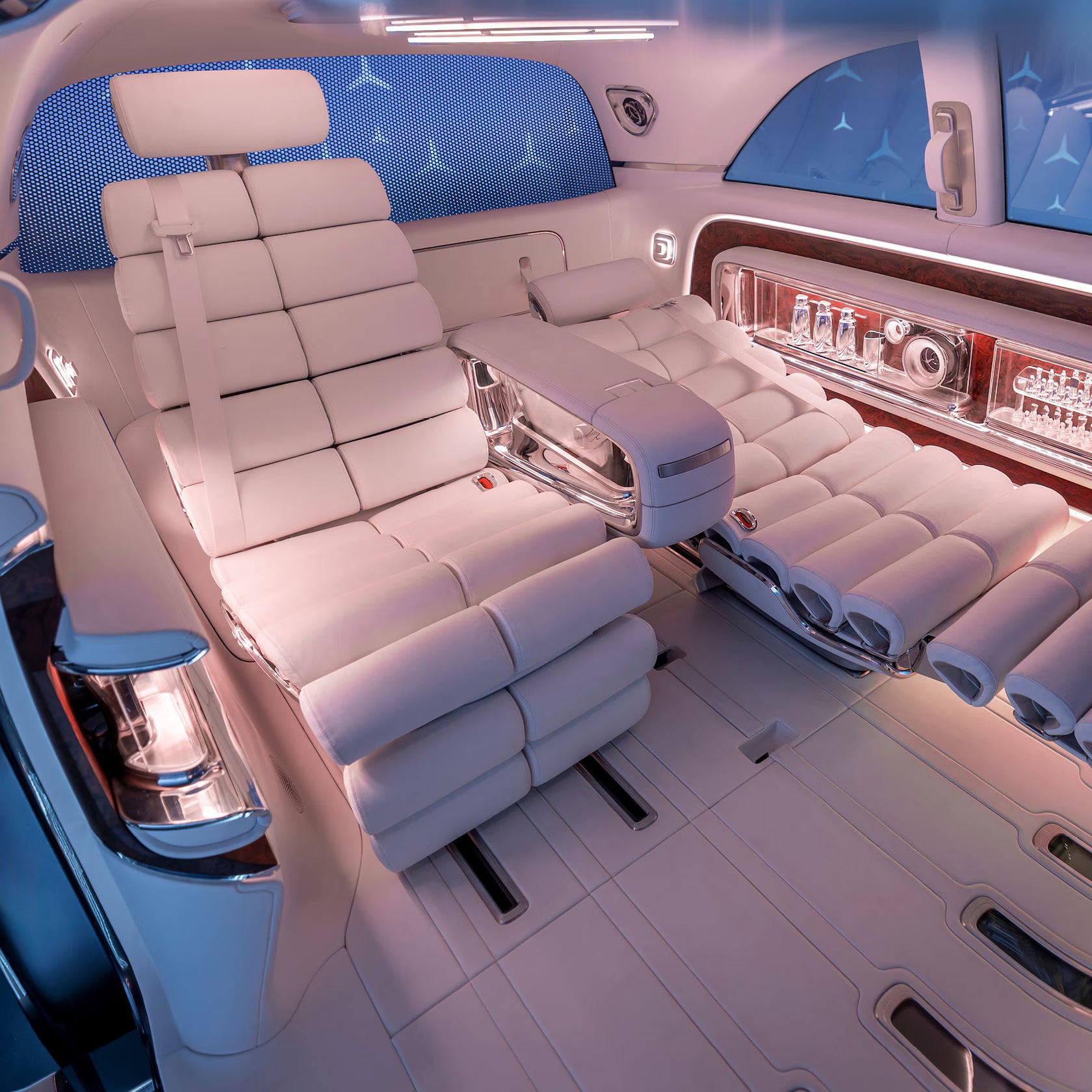 Mercedes-Benz%20Vision%20V%2005.jpg