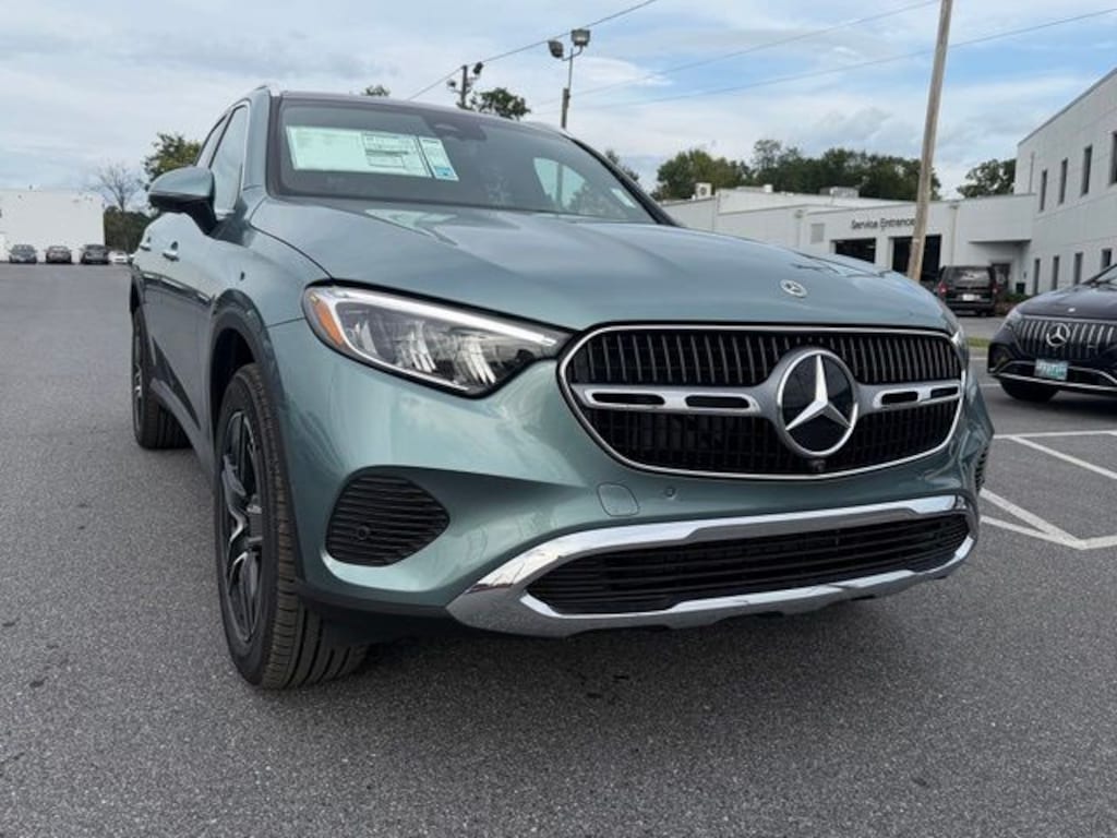 New 2027 Mercedes-Benz GLC 4MATIC SUV