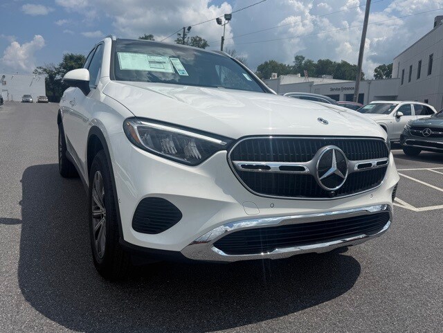 2026 Mercedes Benz GLC 300 4MATIC photo 2